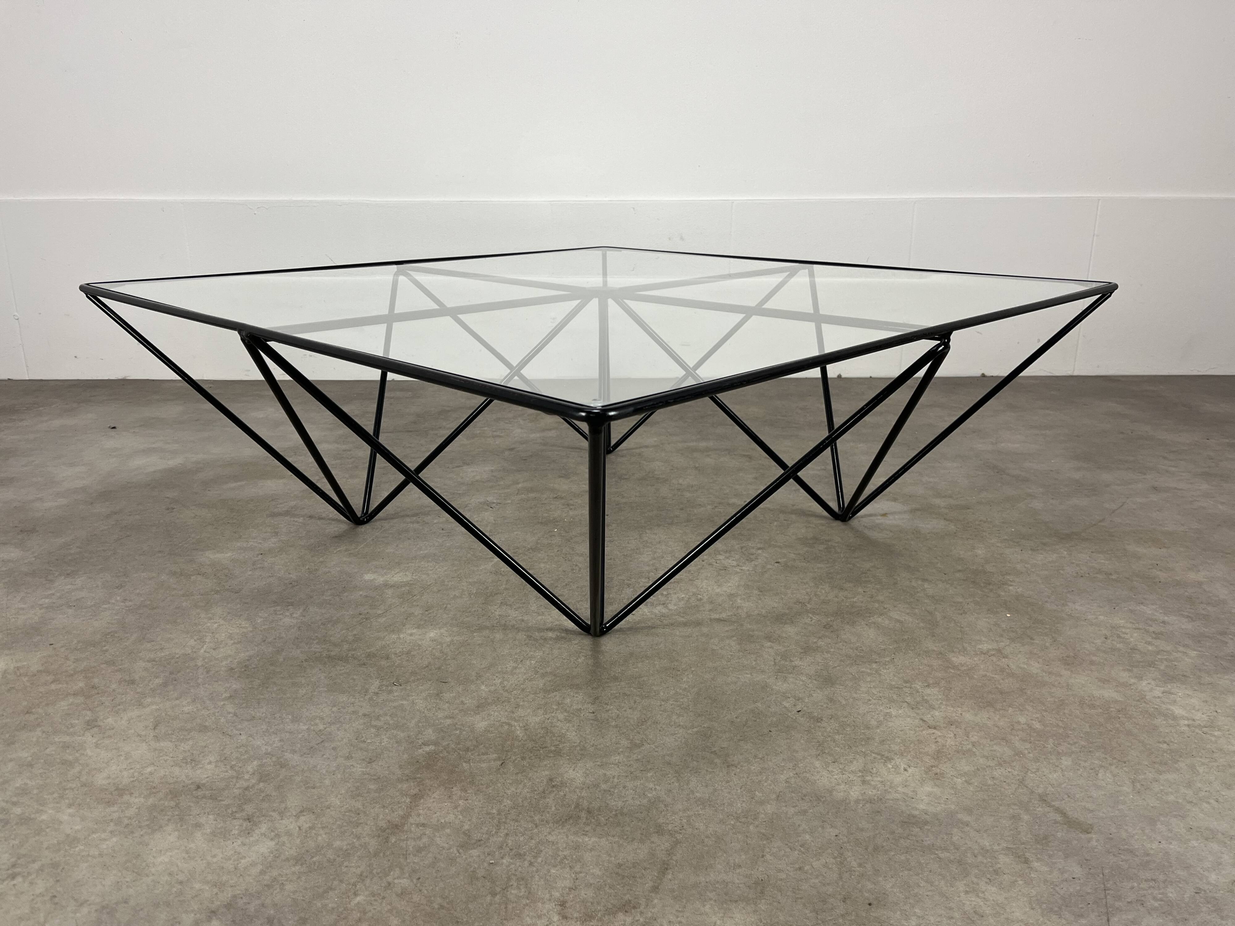 Pyramidal coffee table in steel wire and glass in the style of Piva