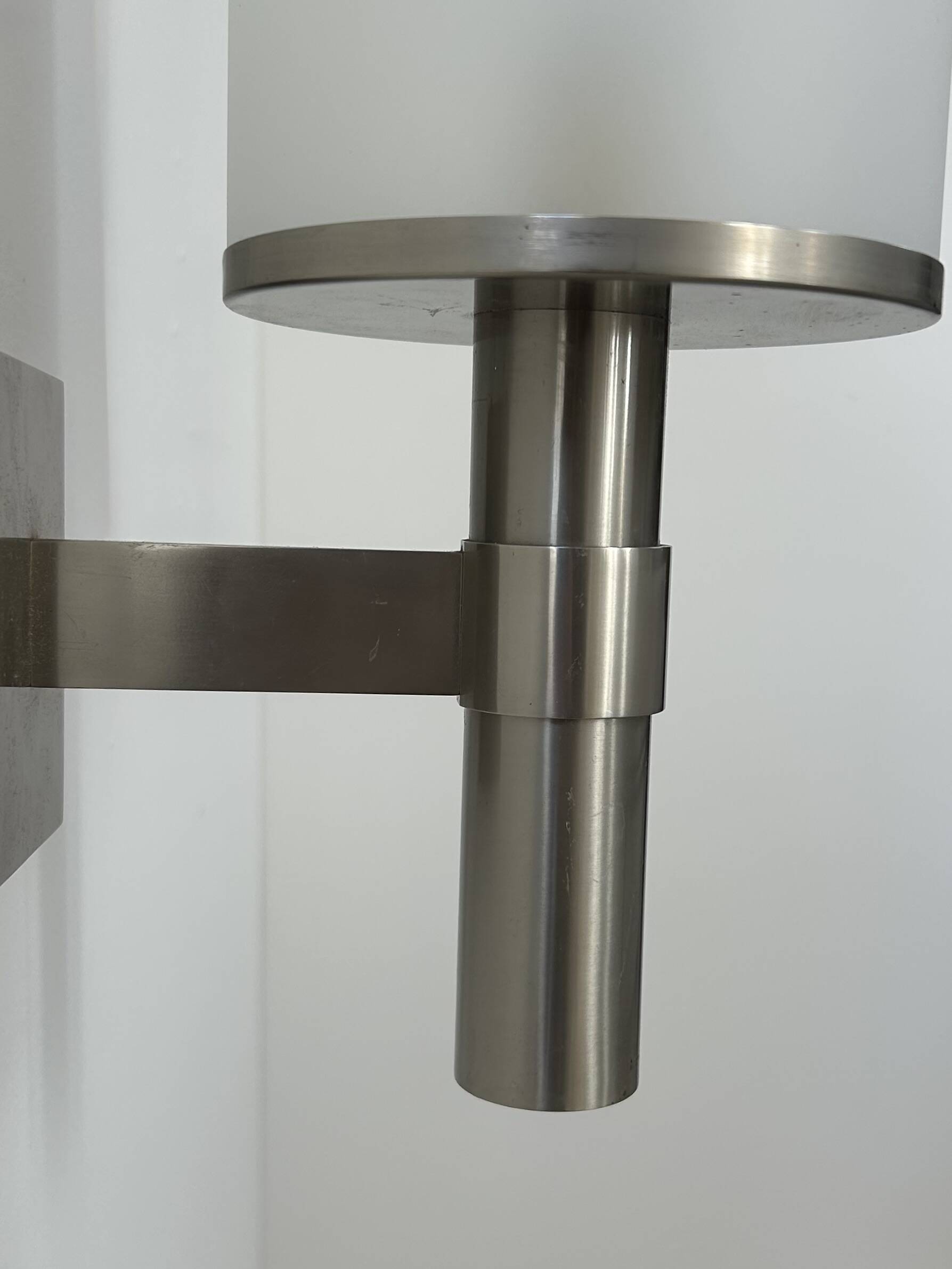 Perzel wall light model 1141 bis, metal and opaline, France, 1960