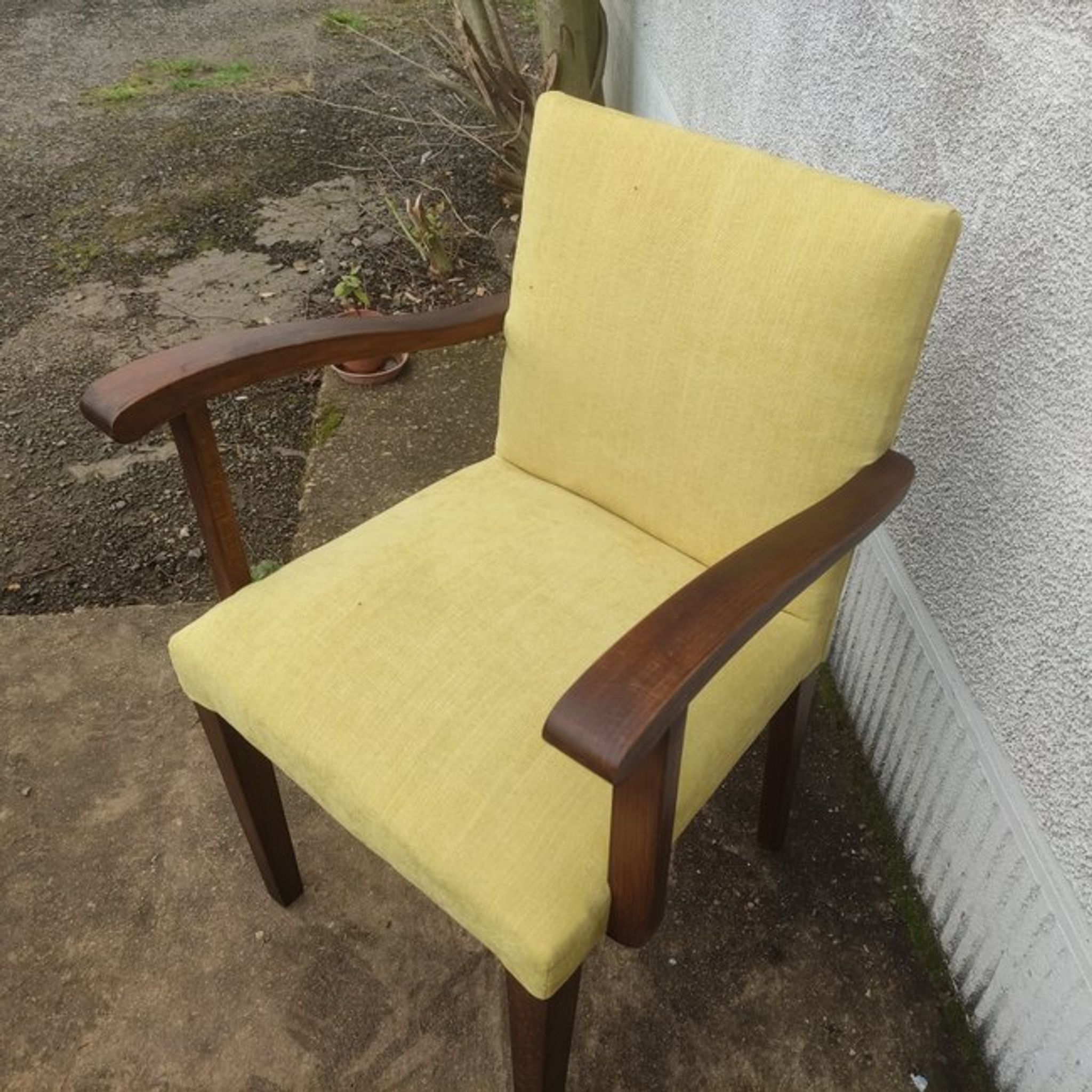 Bridge chair