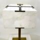 Lampe de table moderne du milieu du siècle marbre et laiton