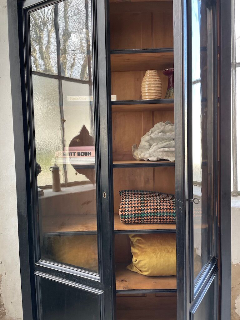 Napoleon 3 walnut window glass cabinet