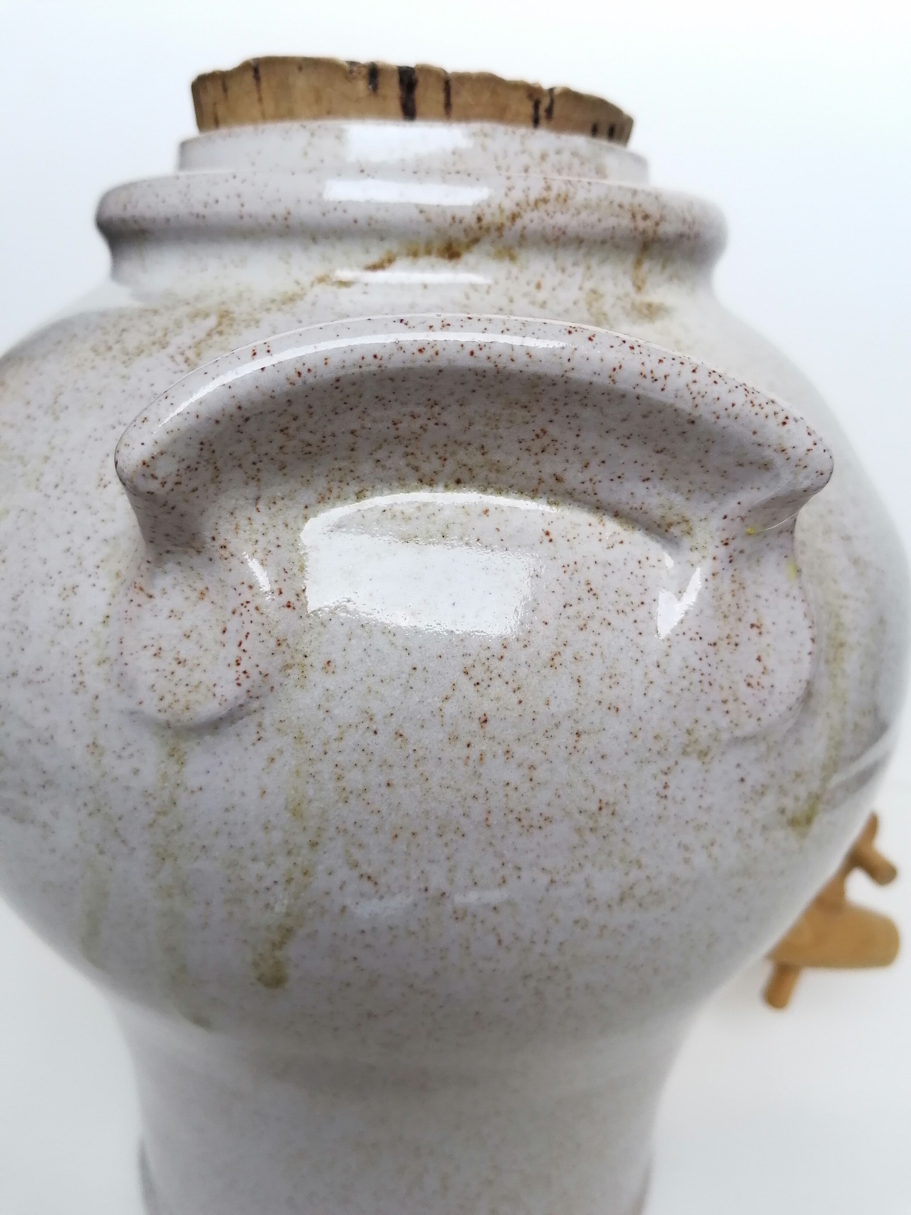 Vinaigrier stamped Norman pottery