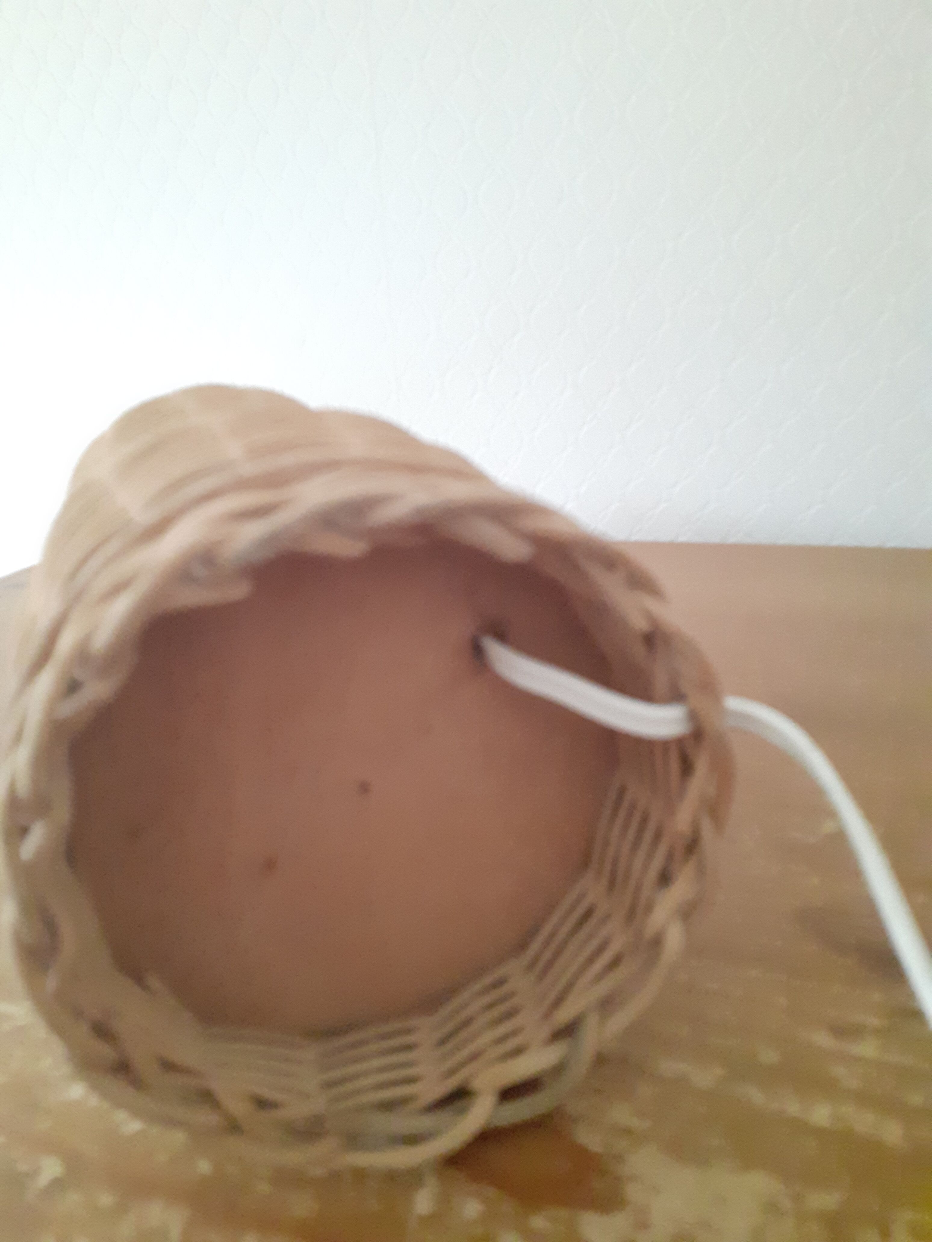Wicker lamp foot