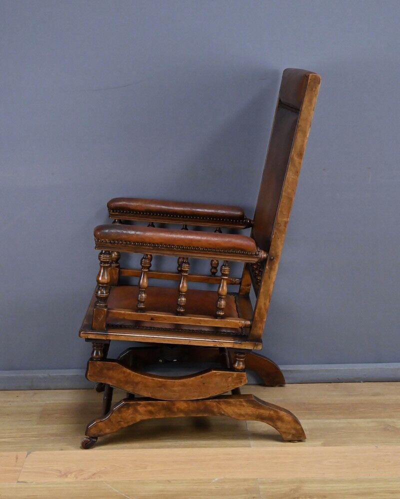 Mahogany rocking chair, England – early 20th century