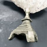 Shell-shaped trinket dish on a base