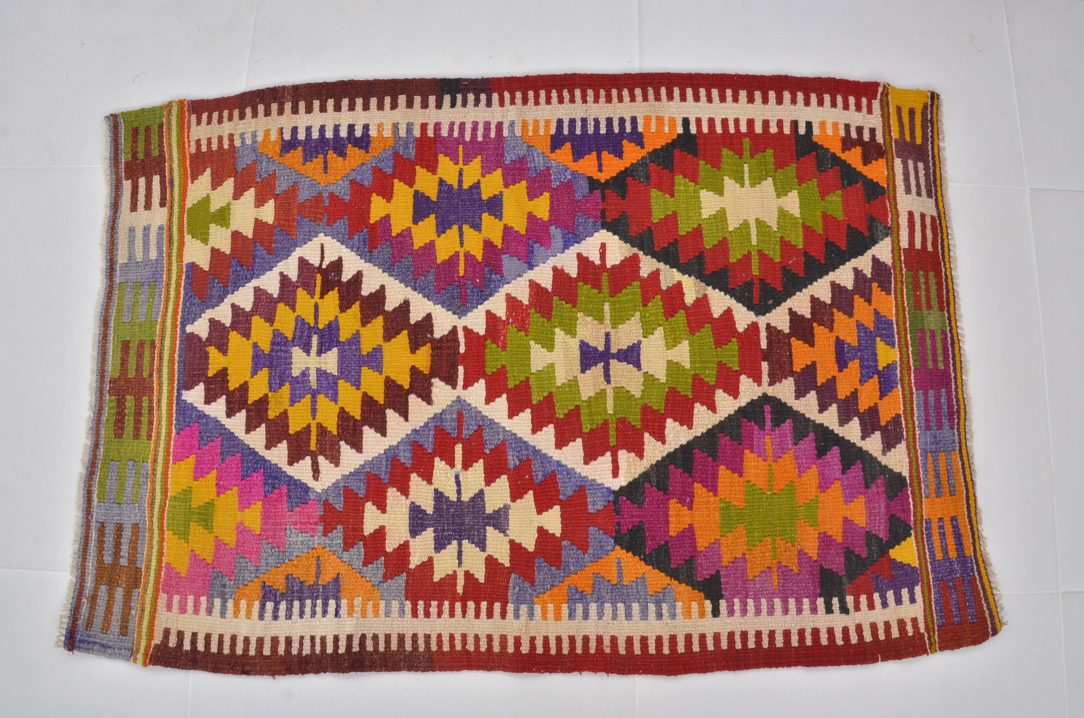Small Oushak Multicolour Kilim Rug sk 1677