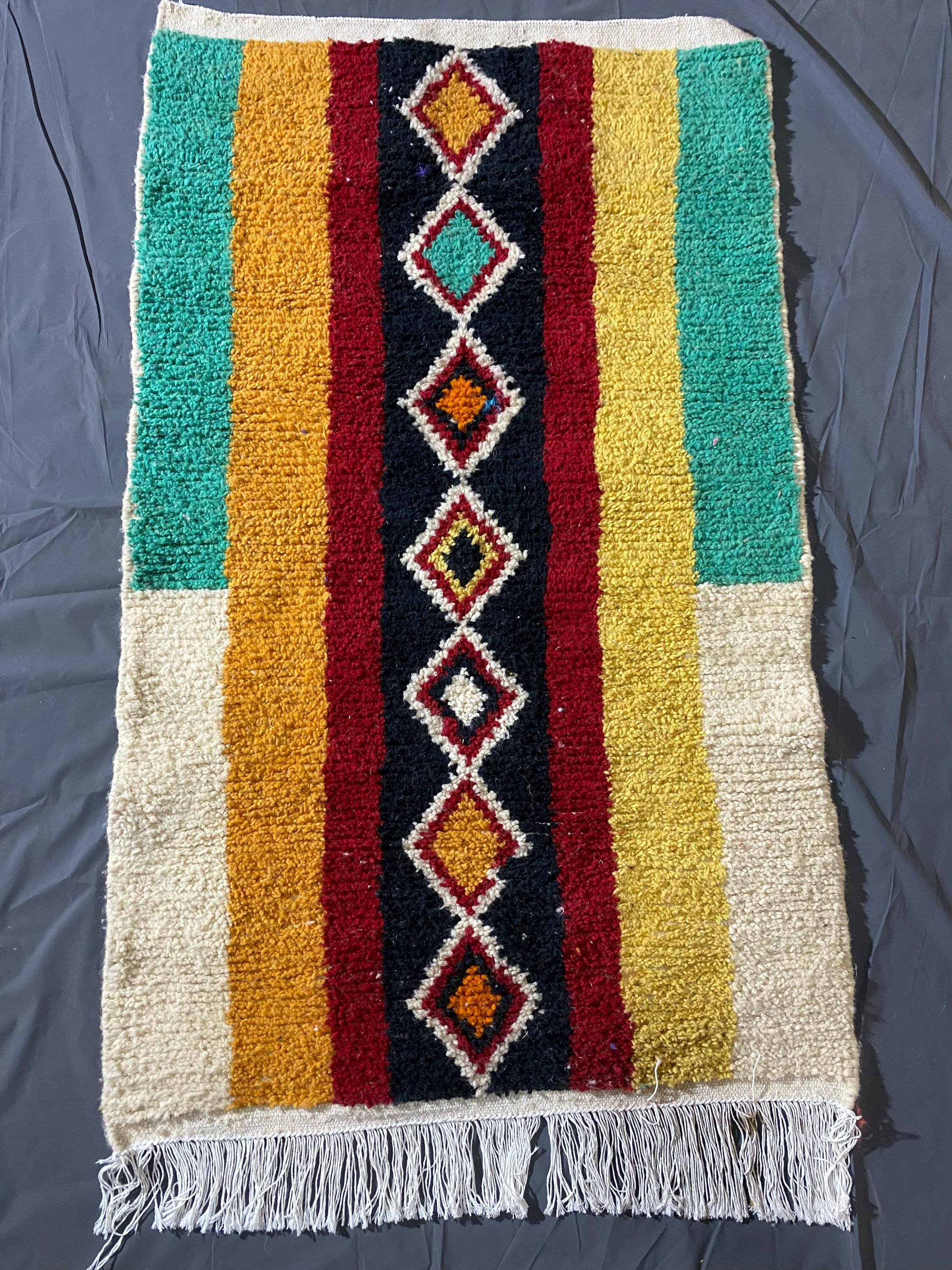 Handmade traditional carpet 250cm x 150cm Moroccan