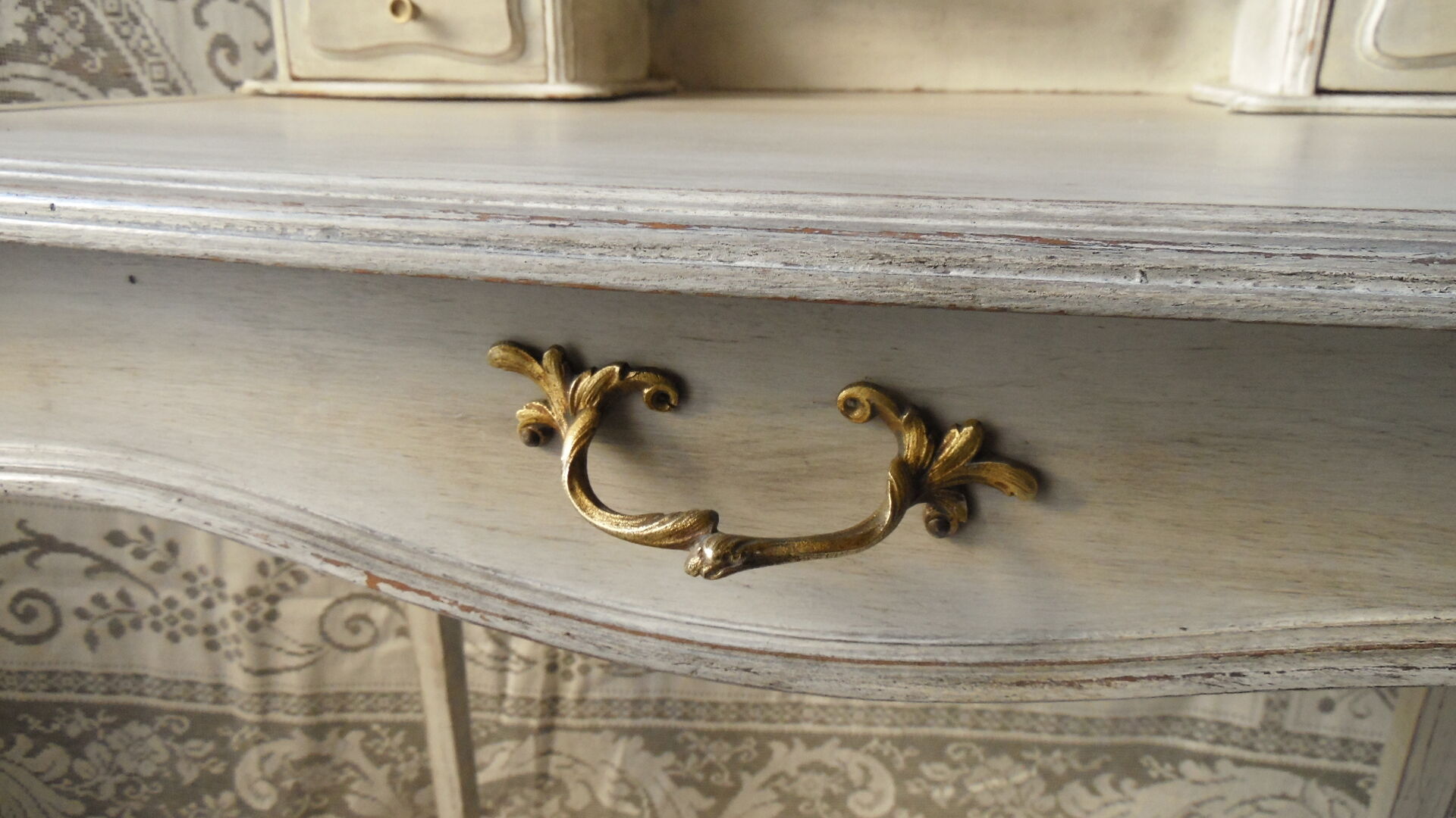 Former white grey patina hairdresser mirror table 2 Shabby chic drawer