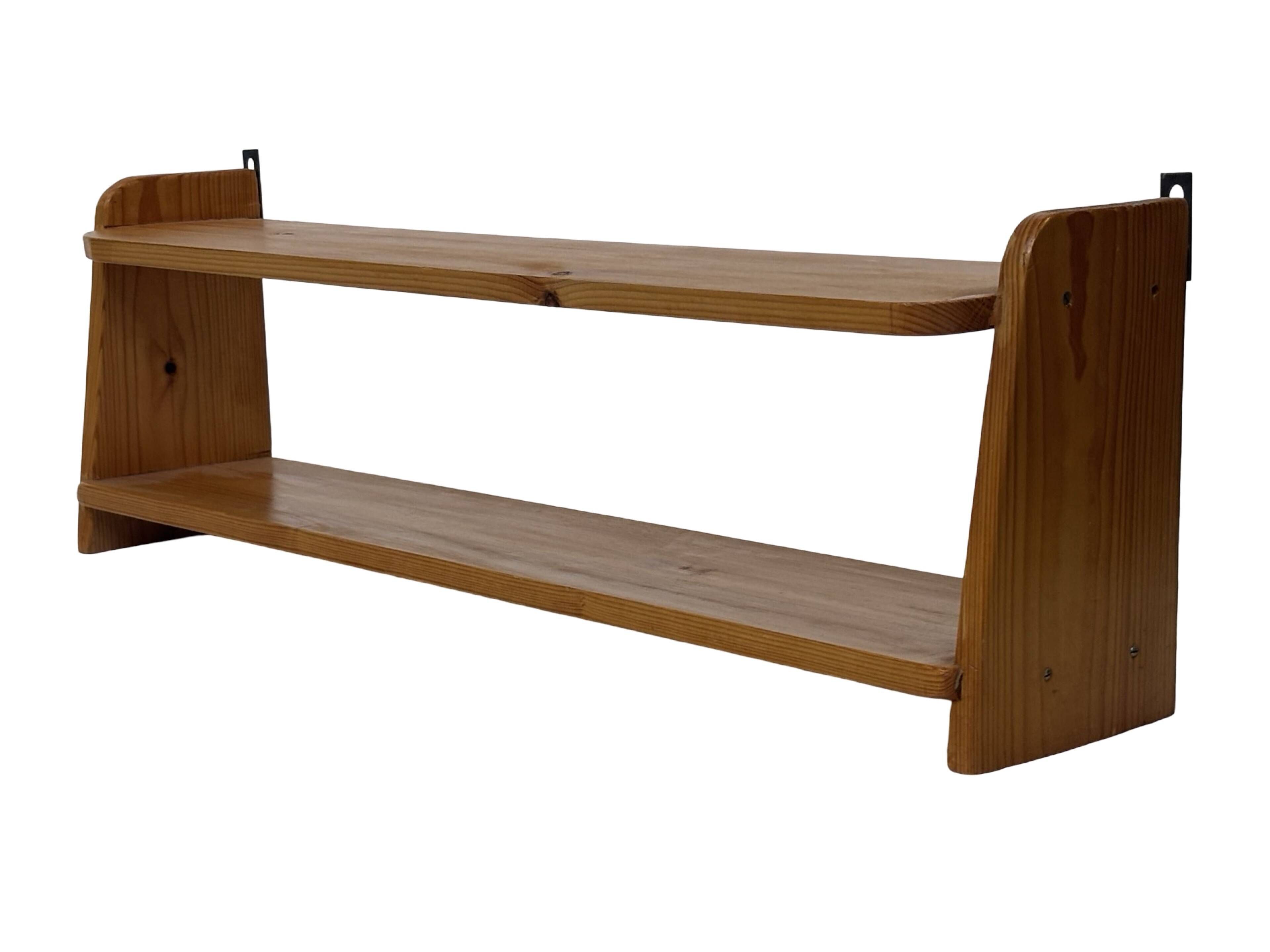 Vintage wooden wall shelve rack in pinewood minimalist design
