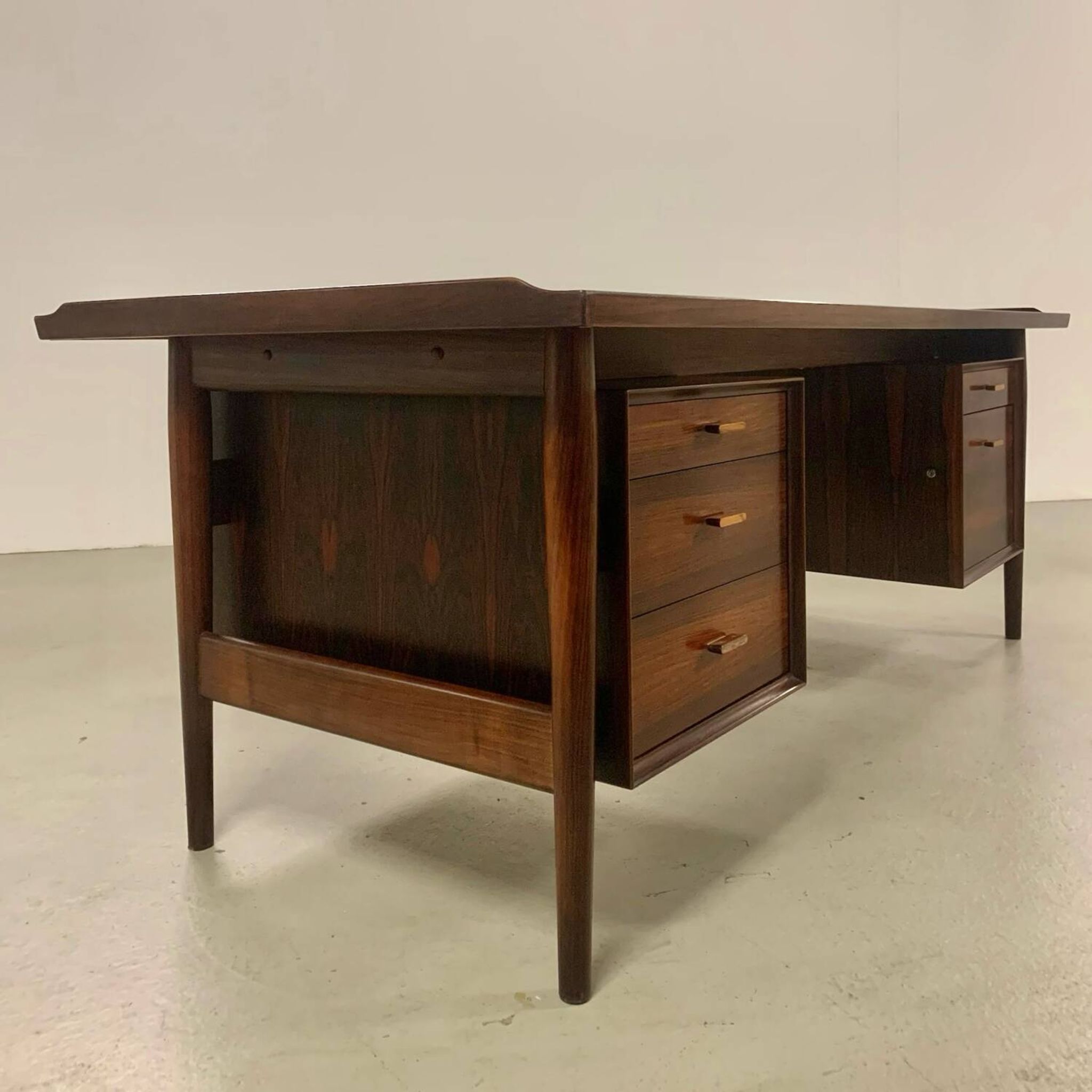 Bureau de direction en palissandre par Arne Vodder pour Sibast, 1960