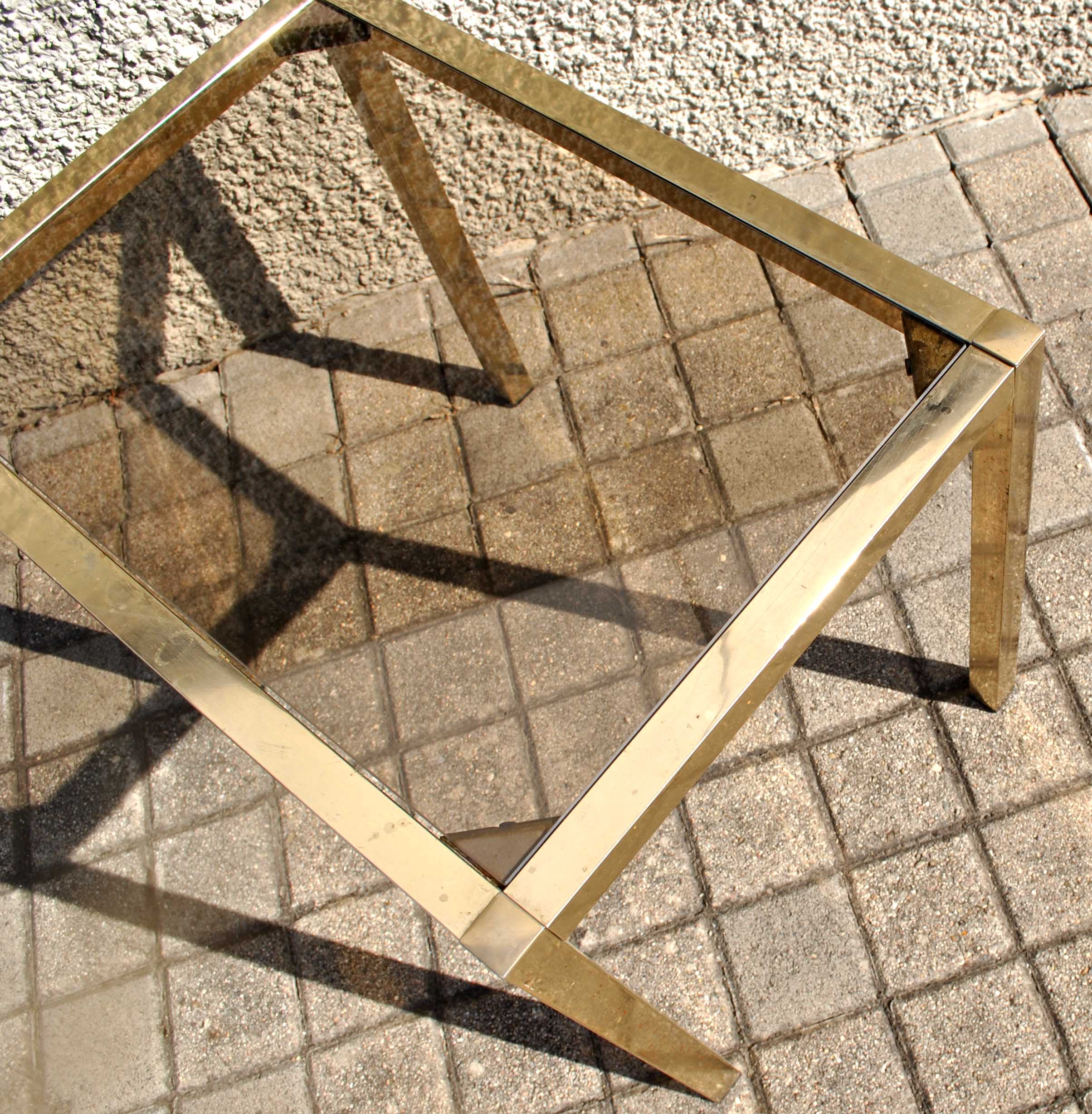 Coffee table in gilded brass and smoked glass vintage design 1960-1970