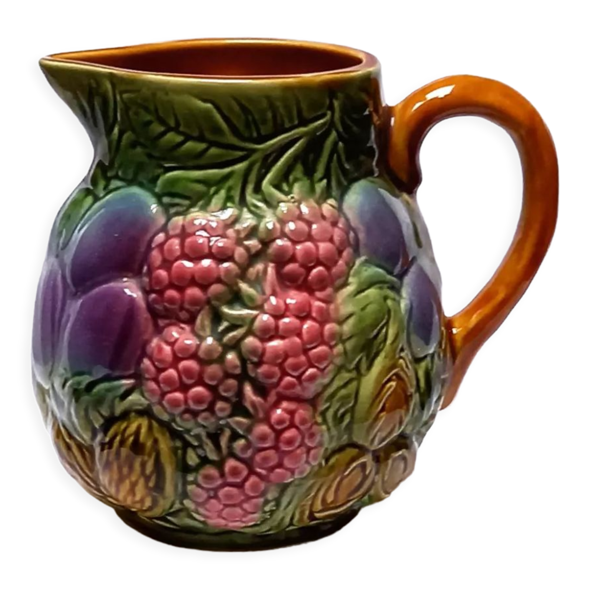 Slurry pitcher with fruit decoration