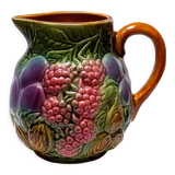 Slurry pitcher with fruit decoration