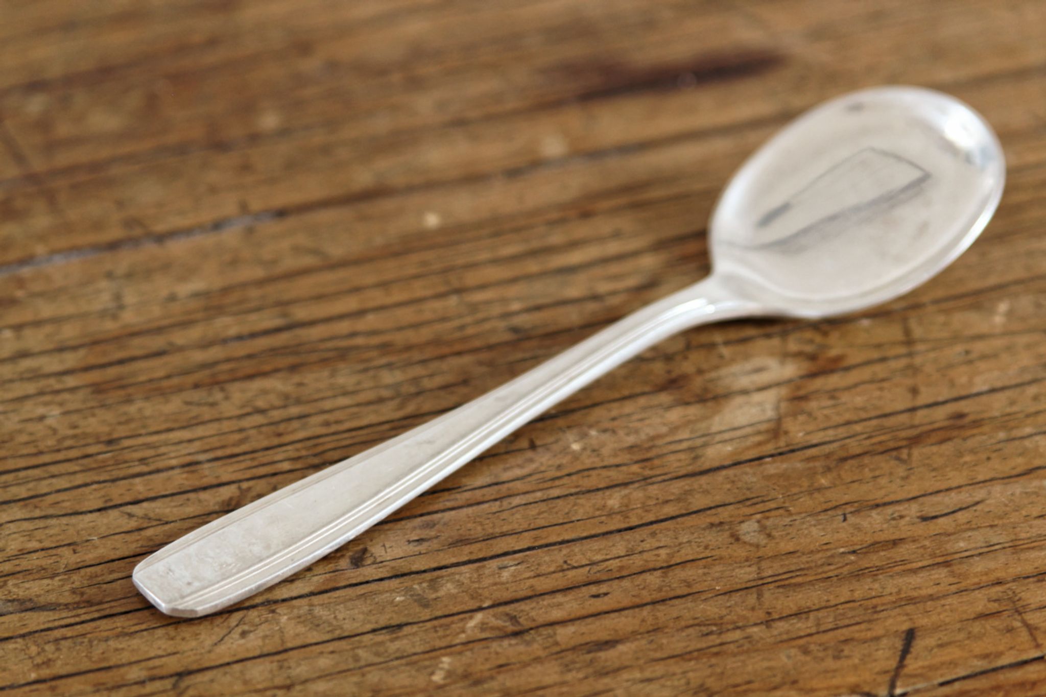12 silver metal ice spoons, Ercuis