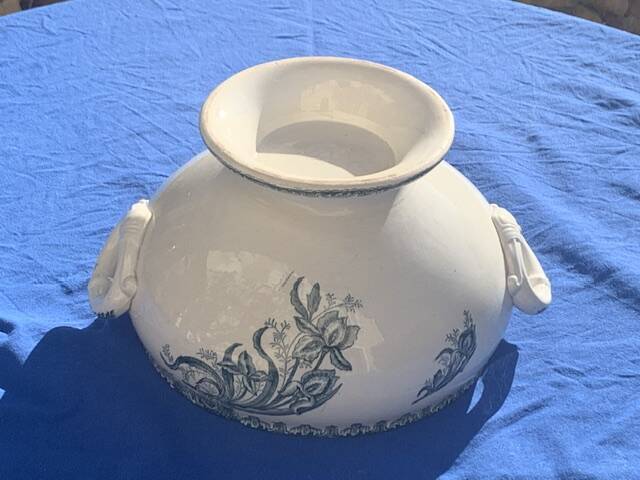 Soup tureen base, old salad bowl, iron earth with blue iris pattern, 19th century, collector's item
