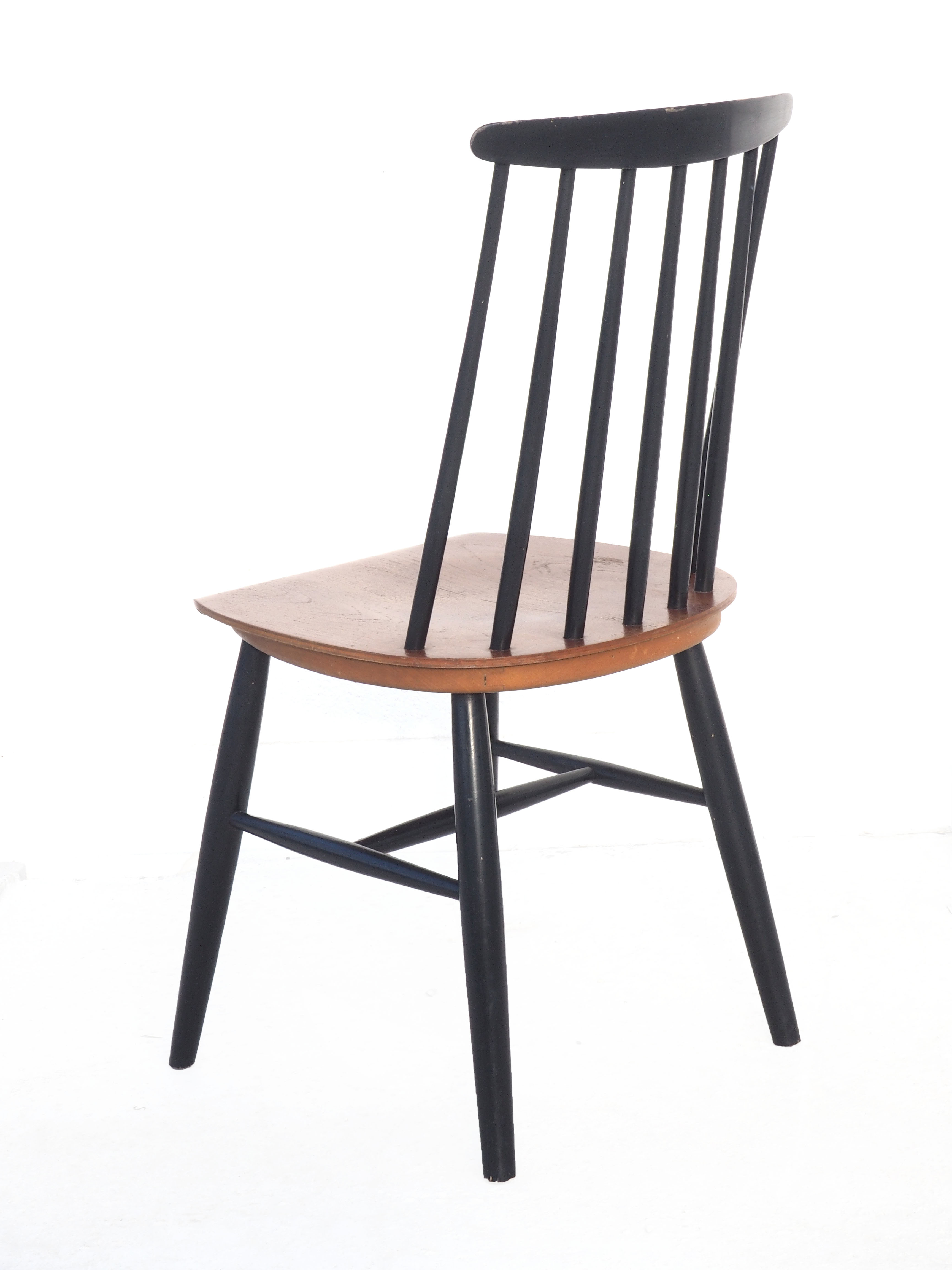 Fanett chair by Ilmari Tapiovaara