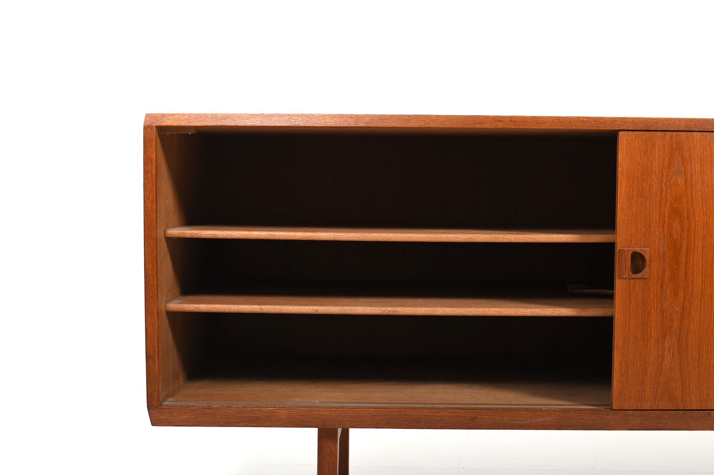 Mid Century fine Danish Sideboard in Oak 1960s.
