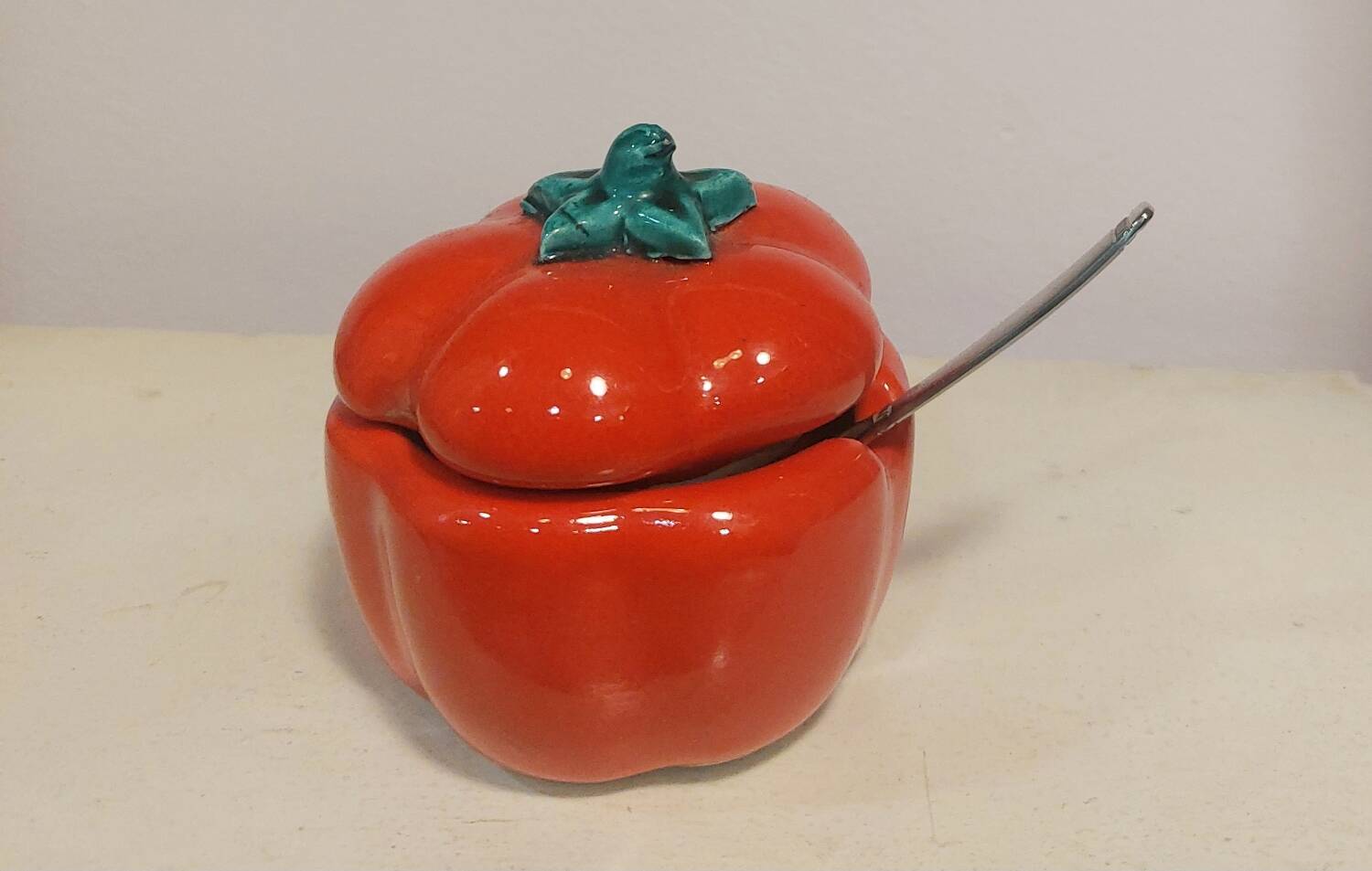 Mustard pot in earthenware