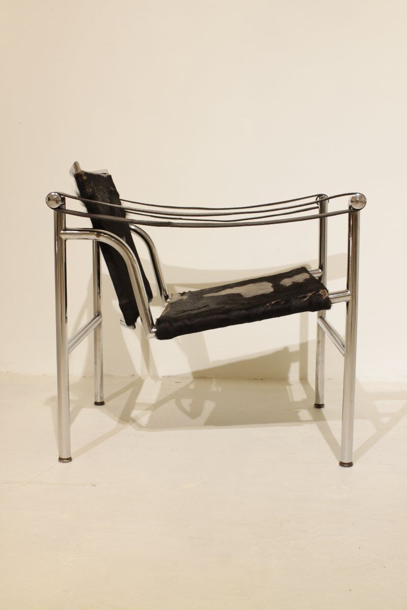LC1 armchair with reclining backrest, model B301 by Le Corbusier - no. 412
