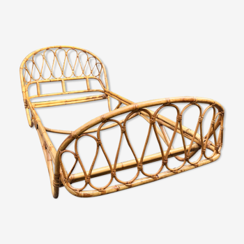 One-seater rattan bed
