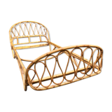 One-seater rattan bed