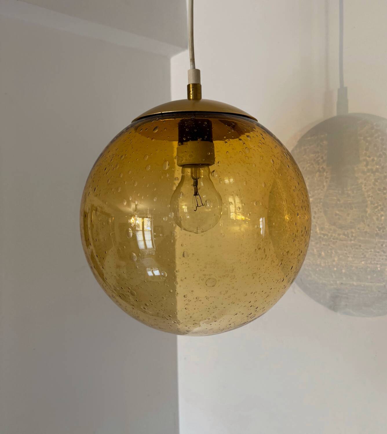 Bubbled amber glass chandelier from the 70s