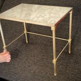 Table d'appoint en marbre et laiton