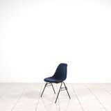 Set of 6 Eames Fiberglass DSX side chairs blue with velvet upholstery