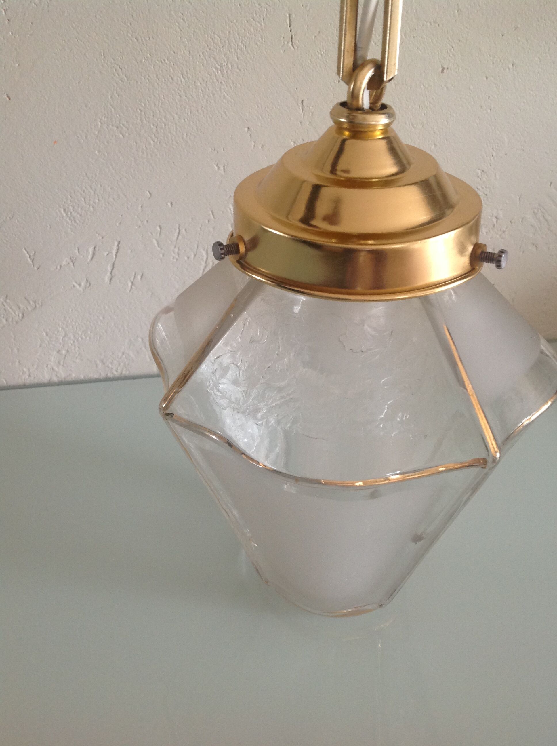 Suspension lanterne quatre faces  en verre dépoli et métal doré art déco / art nouveau