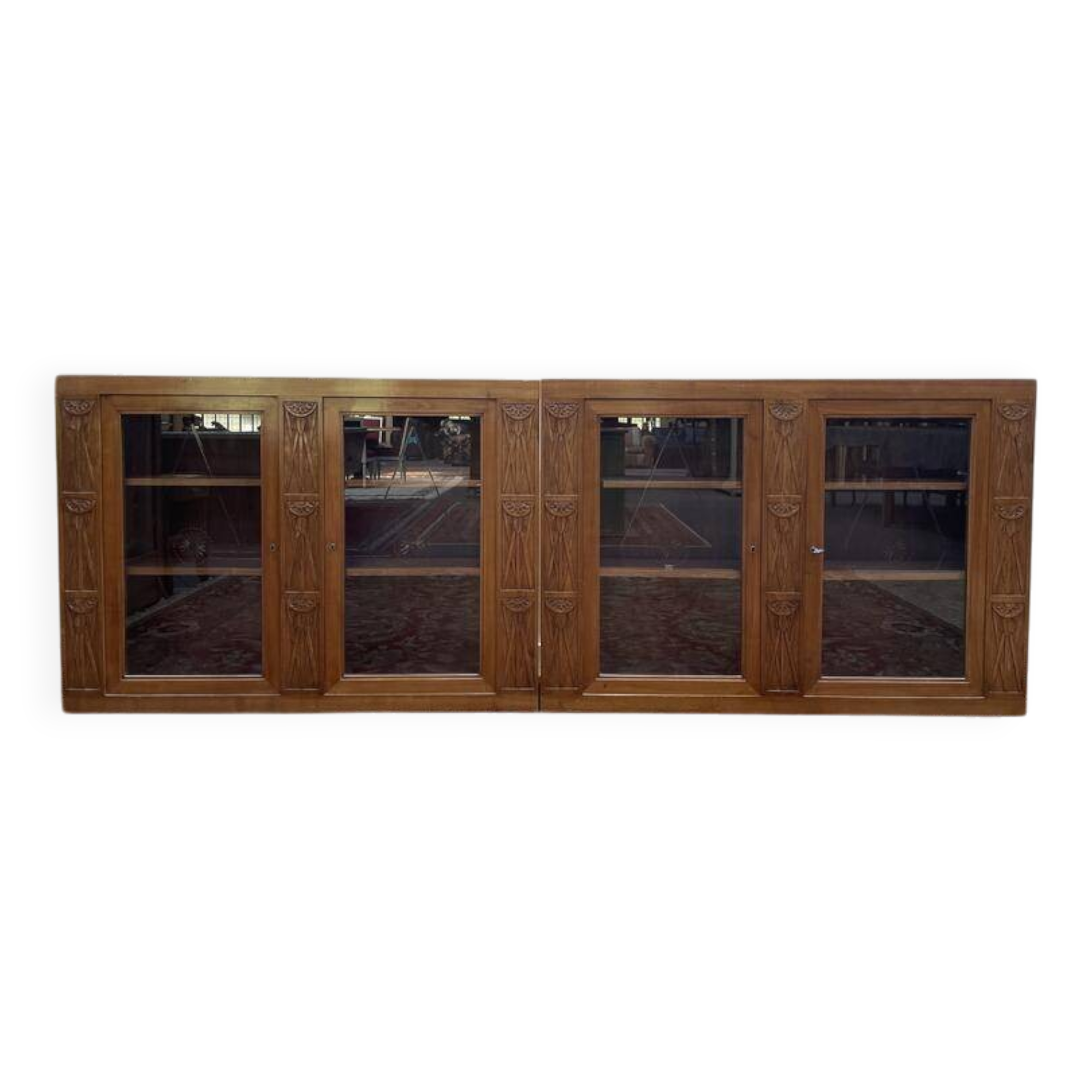 Paire de vitrine à suspendre Art Nouveau en frêne