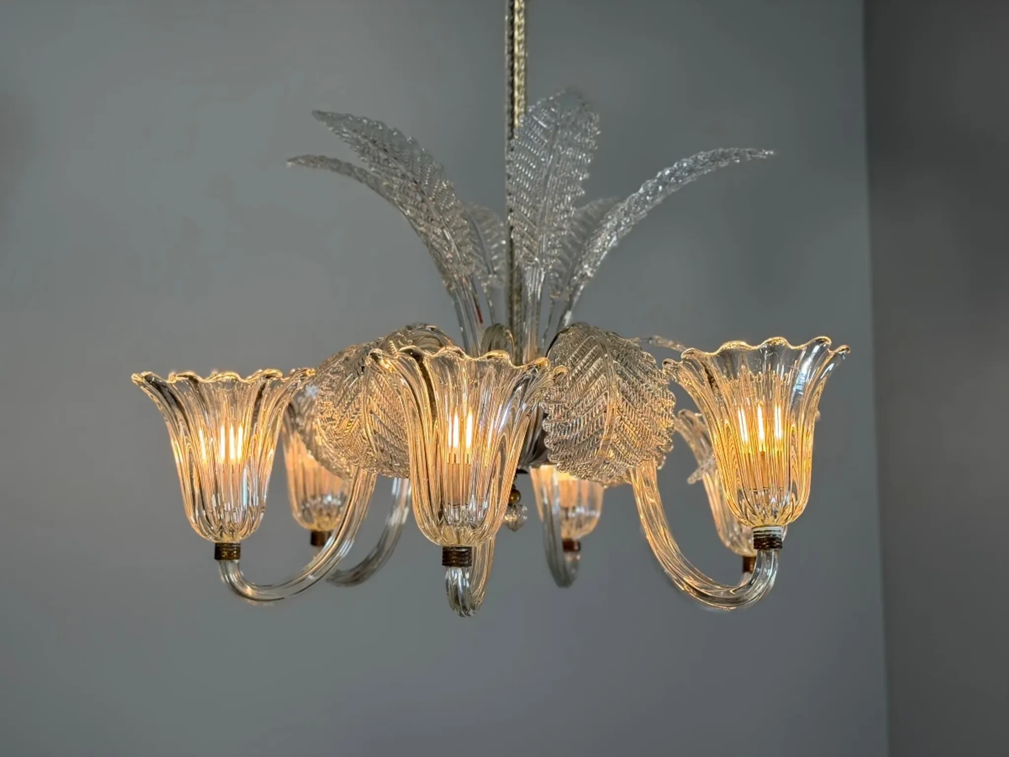 Venetian Art Deco chandelier made of Murano glass, circa 1930.
