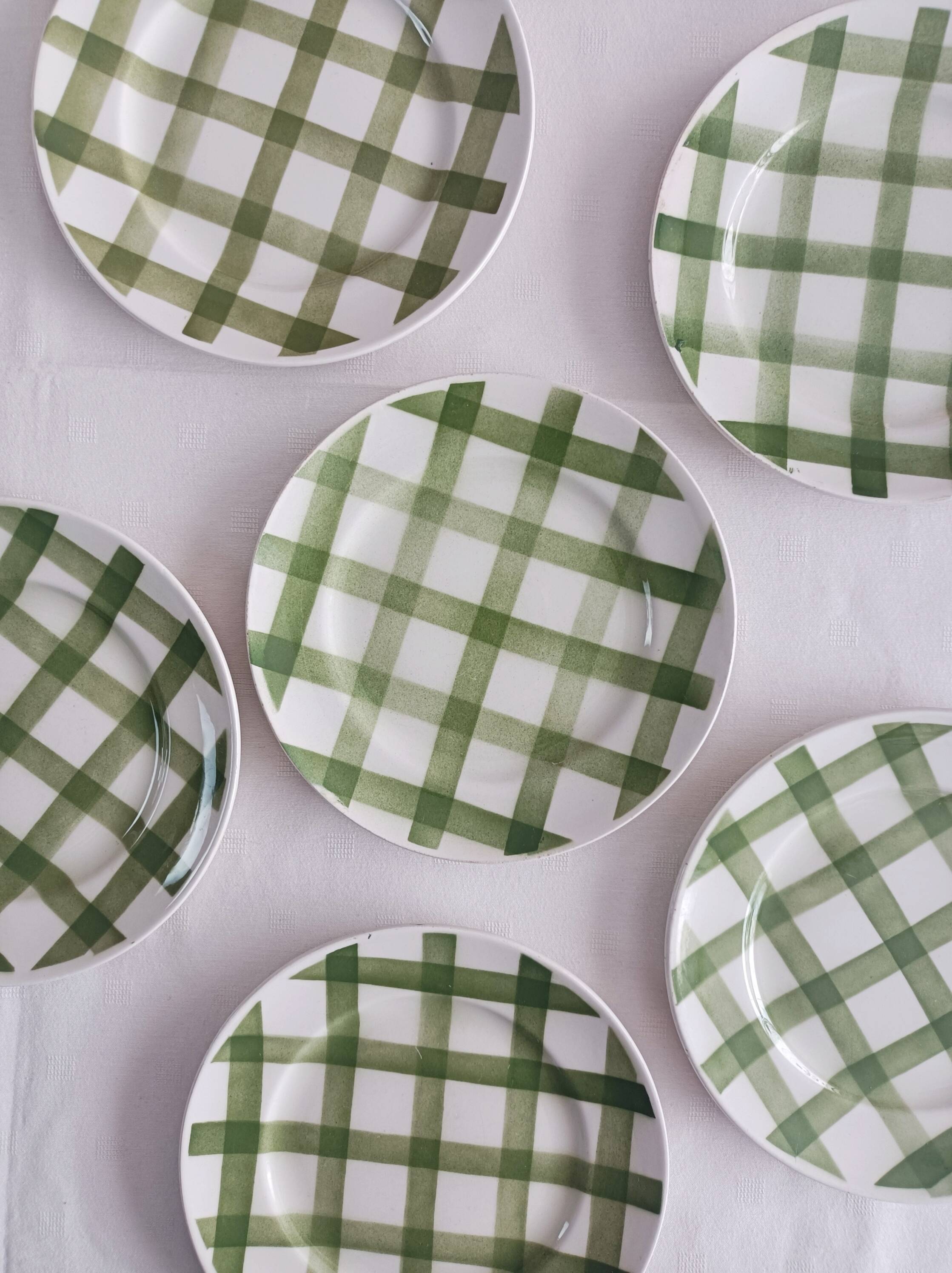 Set of 6 dessert plates Moulin des Loups, Tablecloth