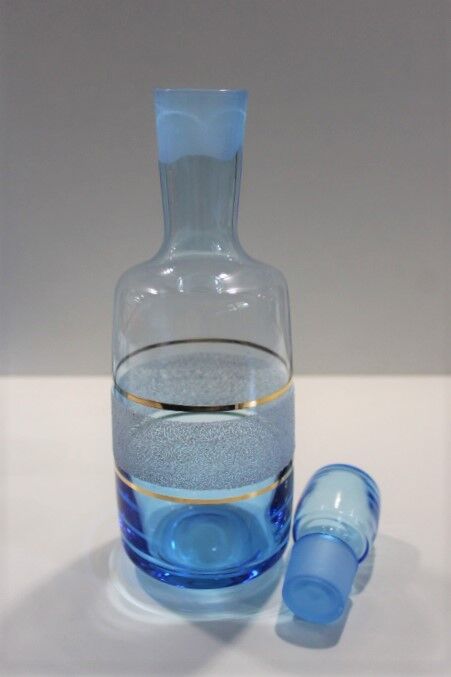 Vintage granite liqueur service