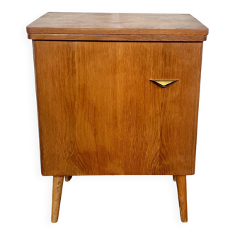 Ancien buffet / meuble de machine à coudre