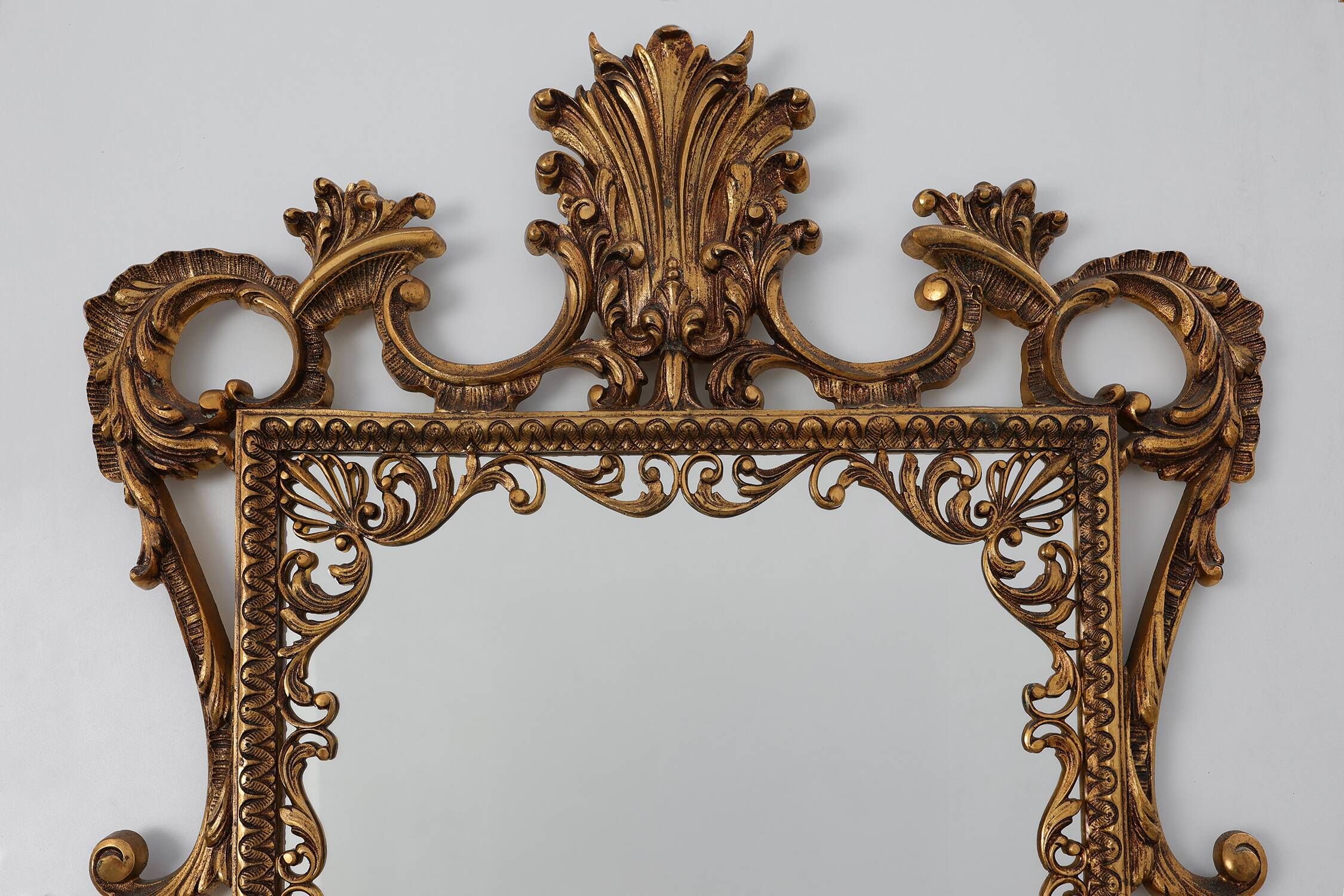 Miroir en métal doré de style Chippendale, Italie, 20e siècle