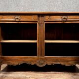Grand Buffet Lyonnais époque Louis XV en noyer massif vers 1750