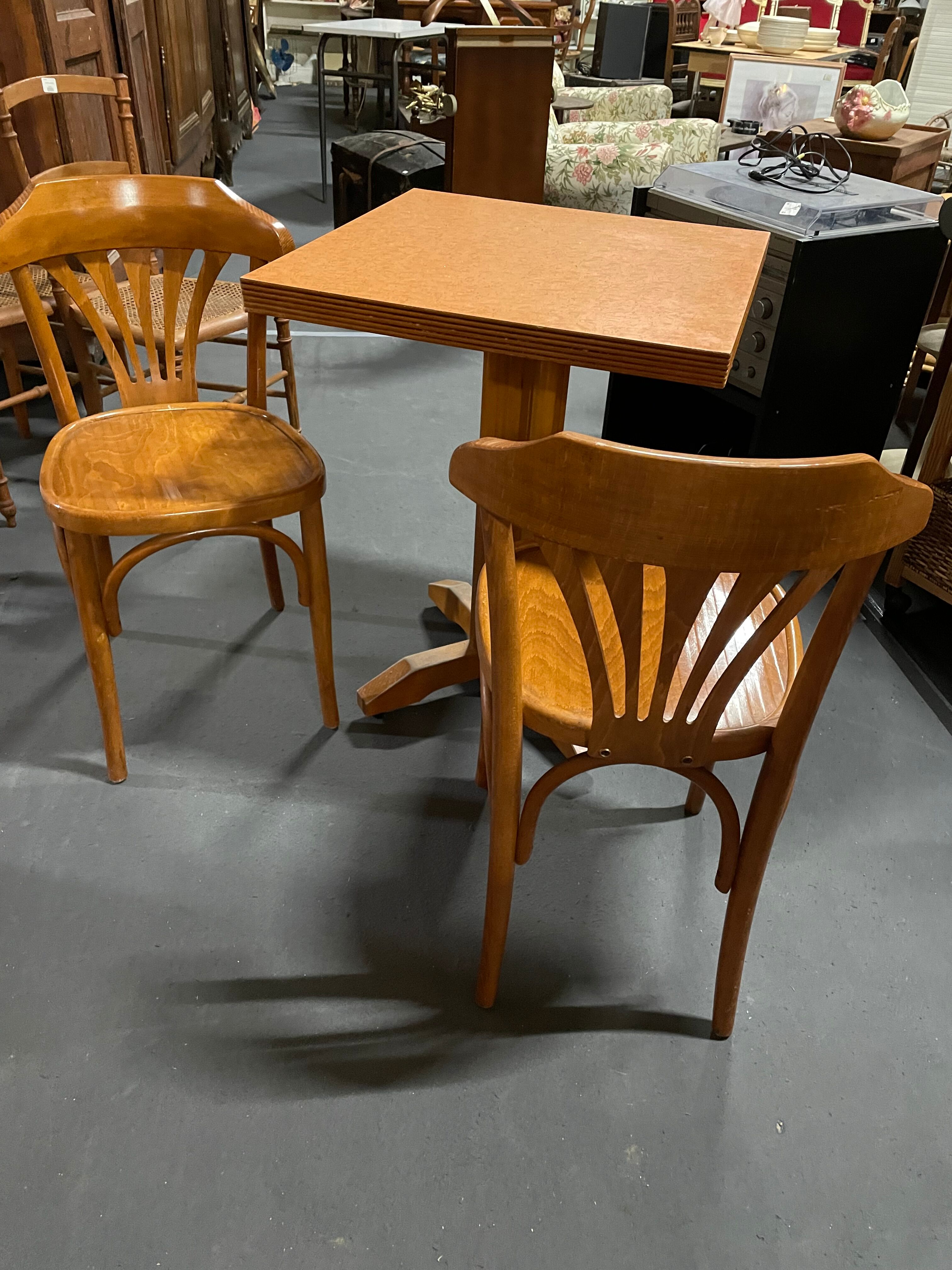 Table bistrot et ses 2 chaises