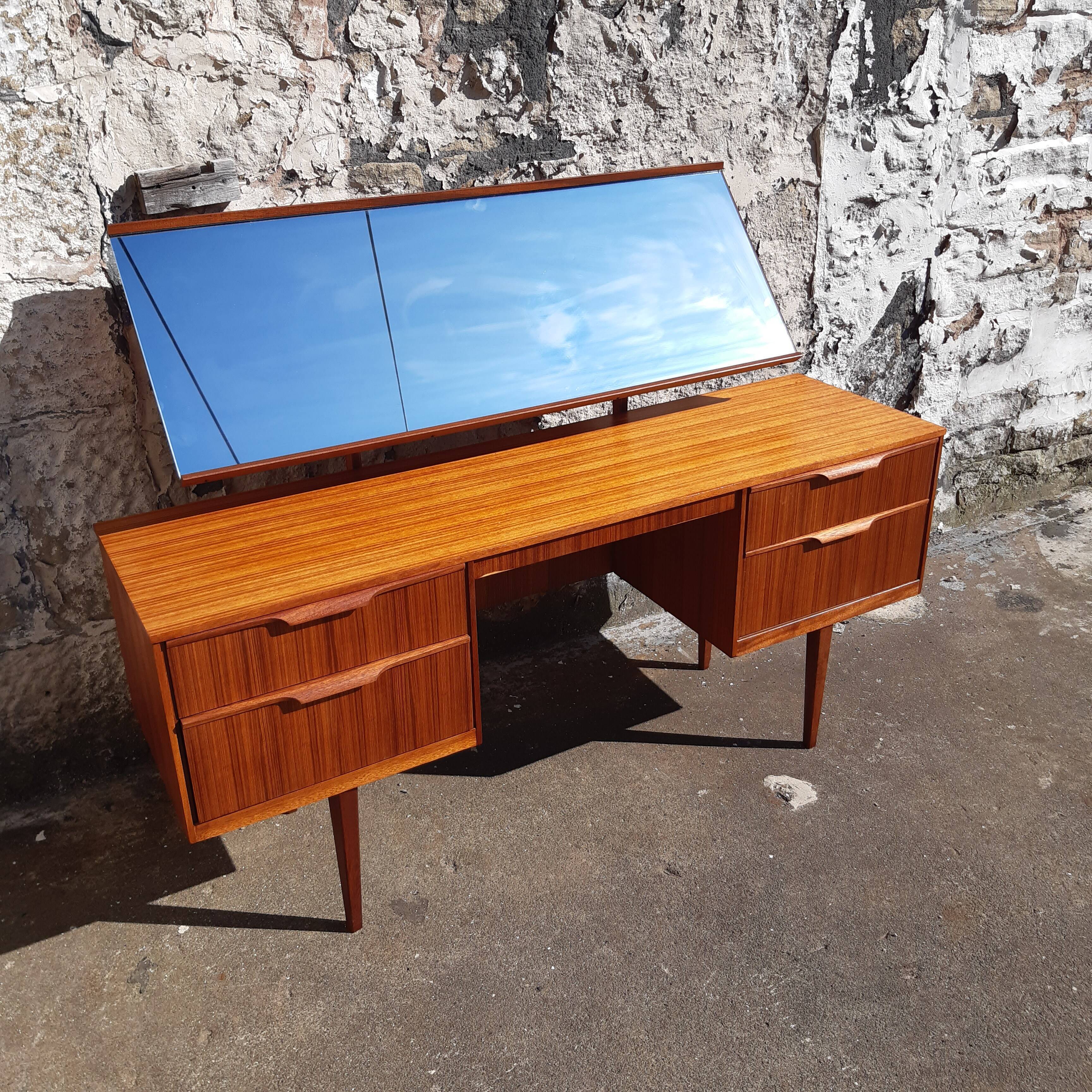 Austinsuite dressing table