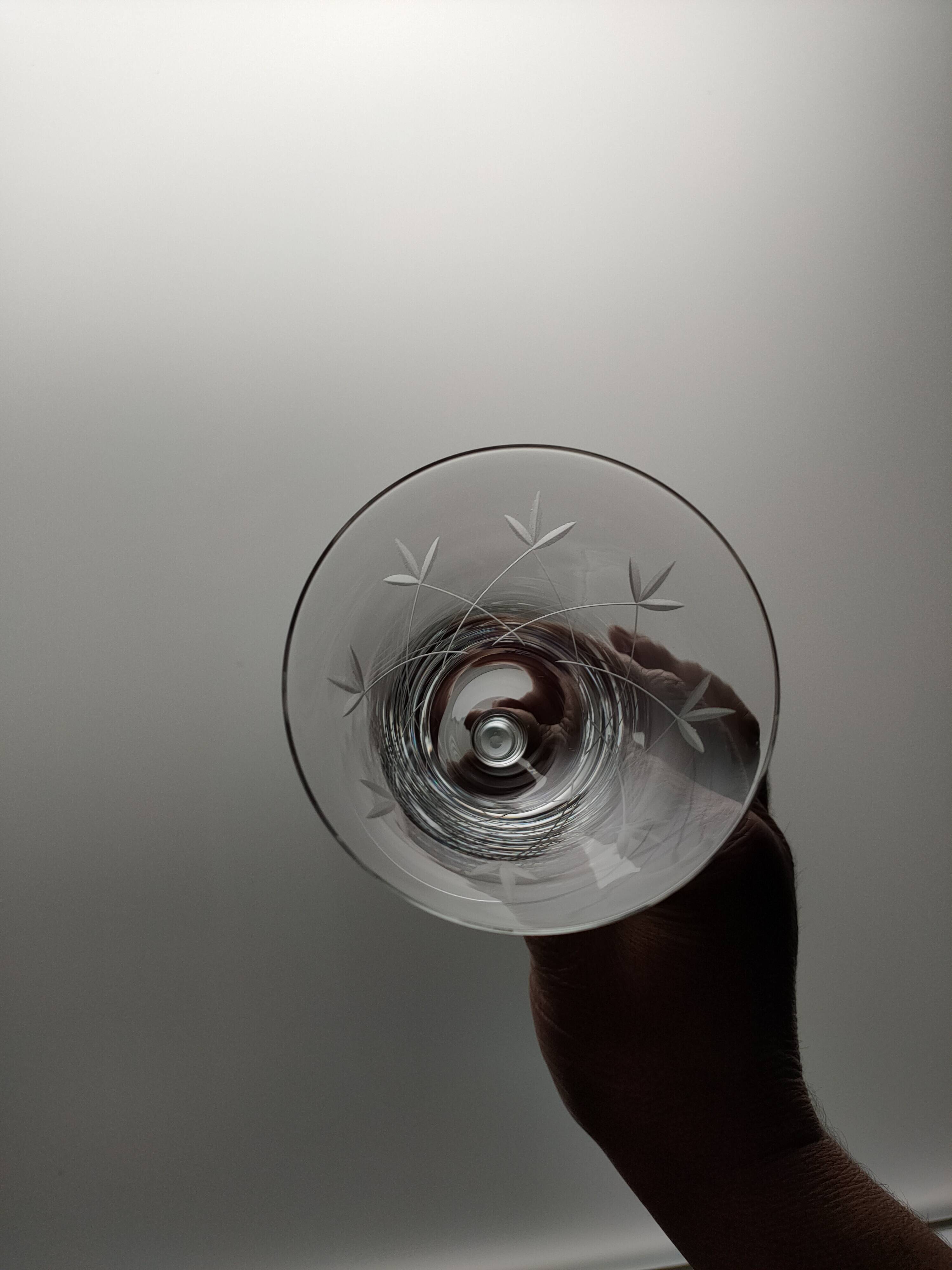 set of 8 wine or water glasses in cut glass