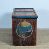 Coffre de mariage d'art populaire, daté de 1718