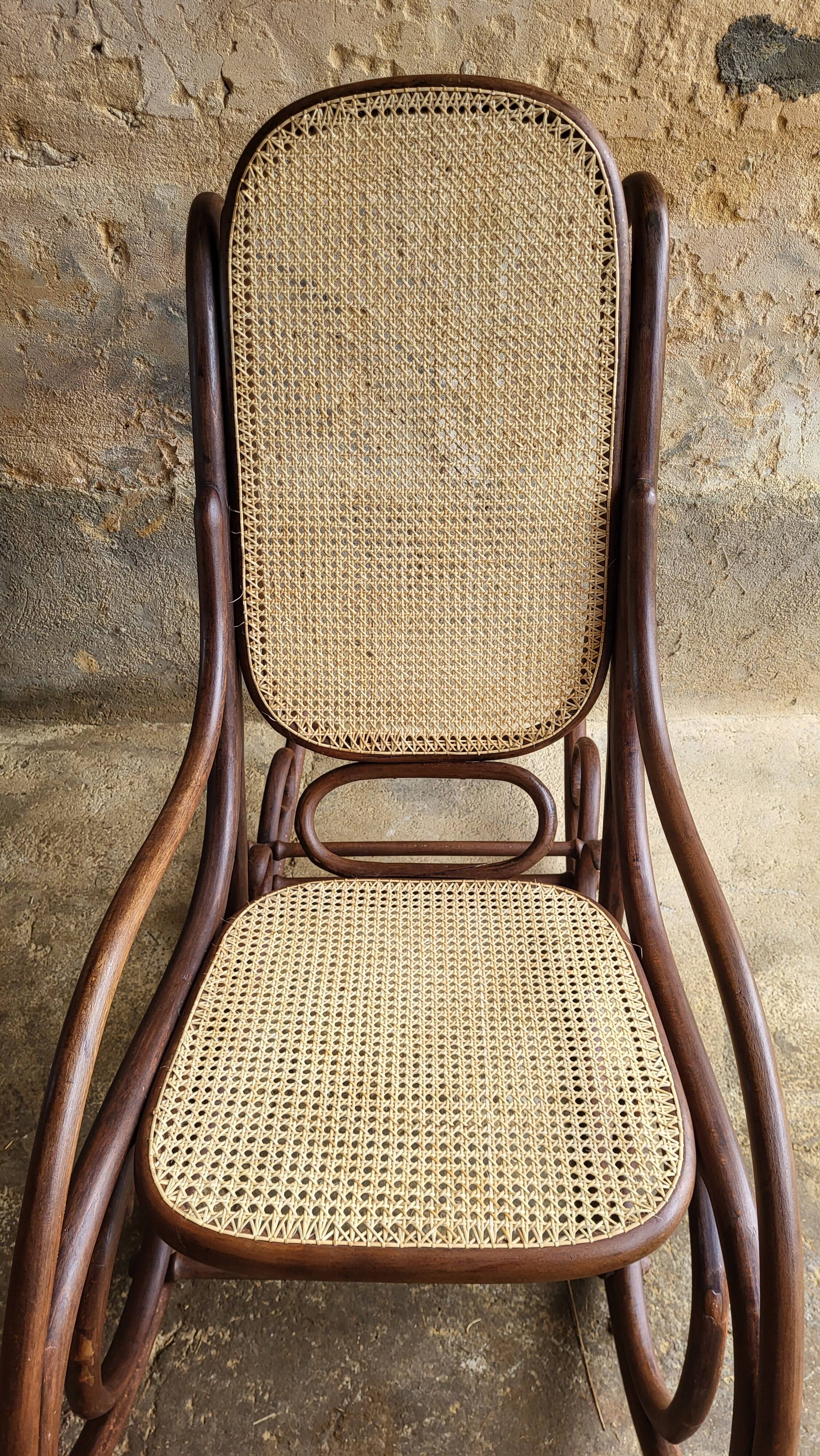 Rocking chair - Bentwood Rocking Chair