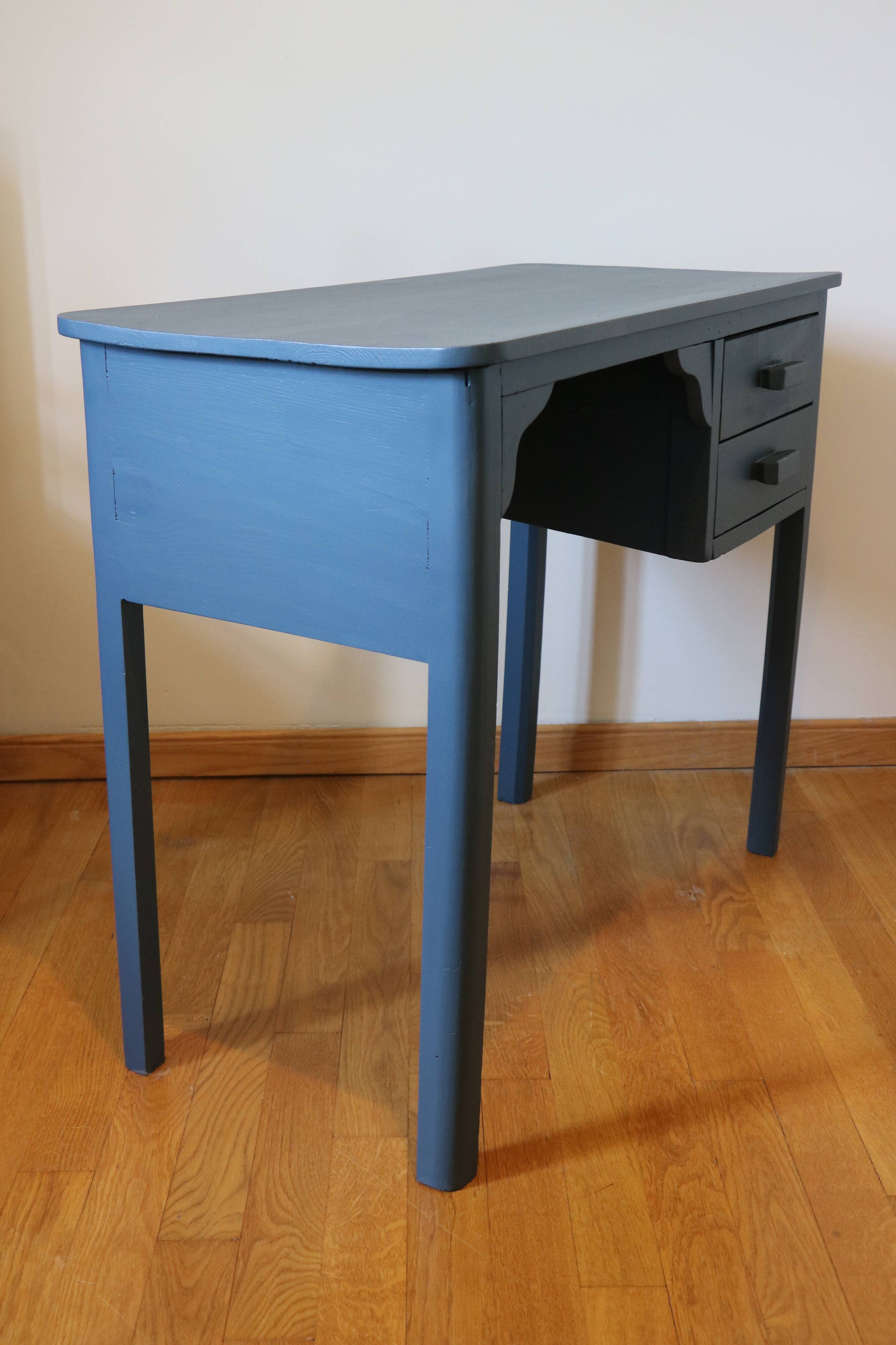 Small desk or vintage dressing table, blue