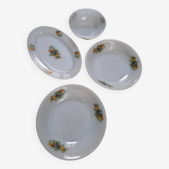 Arcopal serving dishes