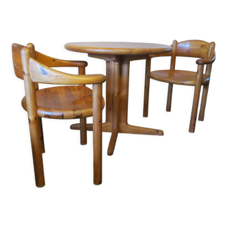 Paire de fauteuils et table d’appoint en pin patiné par Rainer Daumiller pour la scierie Hirtshals, années 1960