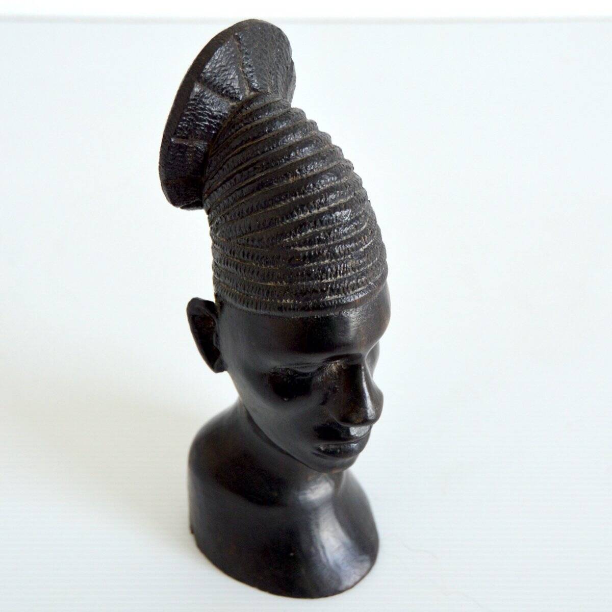 African head sculpture in ebony wood 1940s
