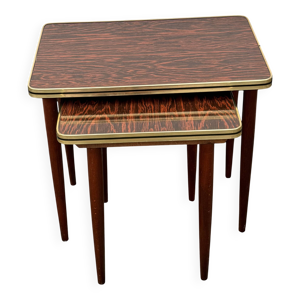 Ensemble de tables gigognes