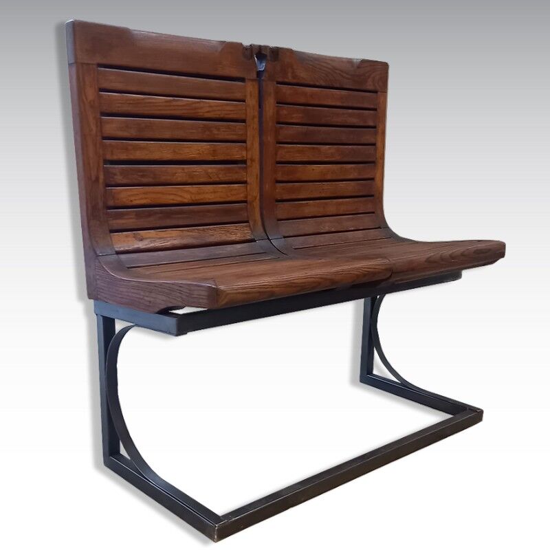 Former Parisian metro bench Sprague