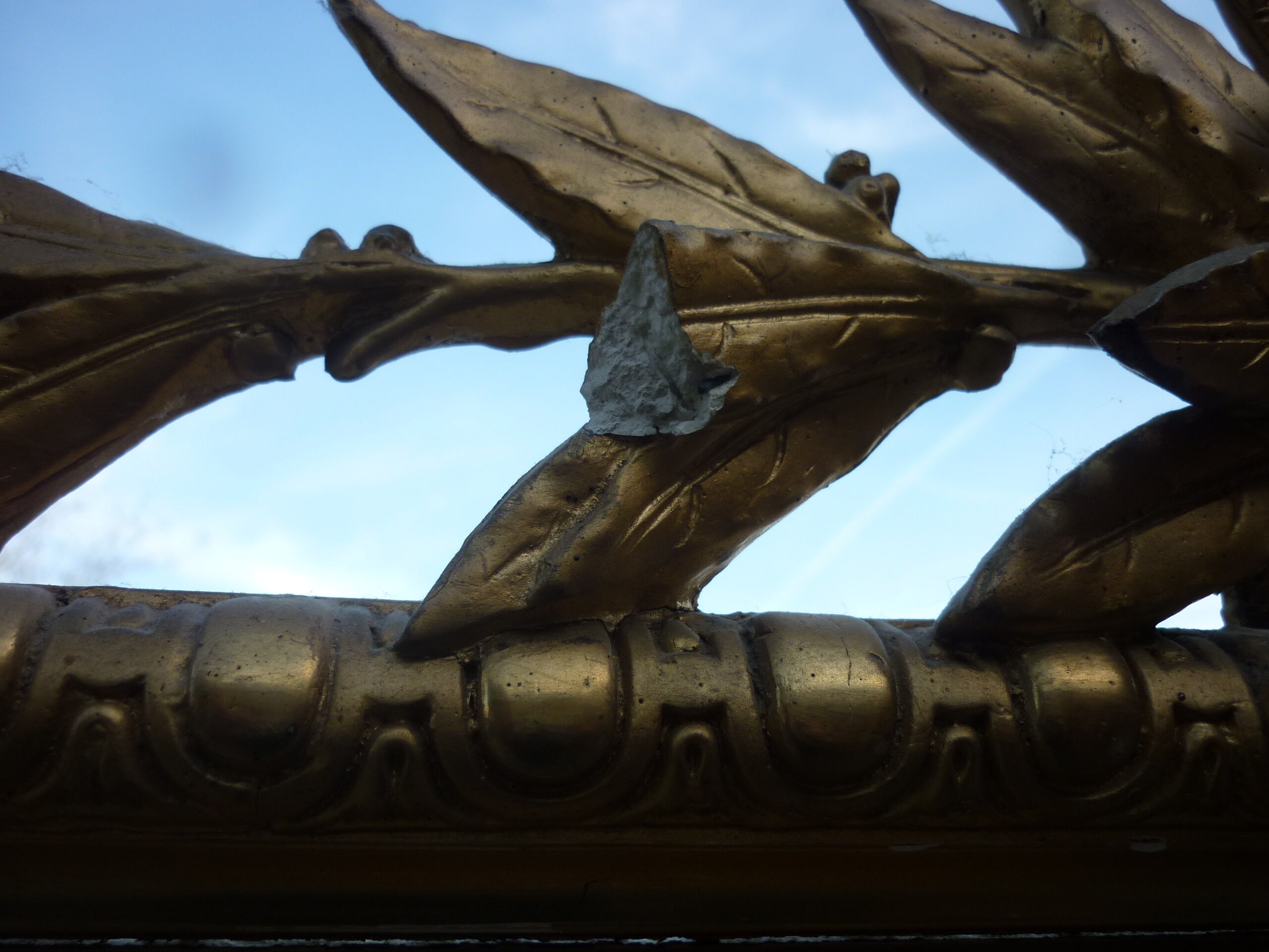 large 19th century mirror in gilded wood with gold leaf 140x195cm