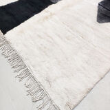 Moroccan Berber carpet m'rirt ecru with gray patterns 2,92x2,09m
