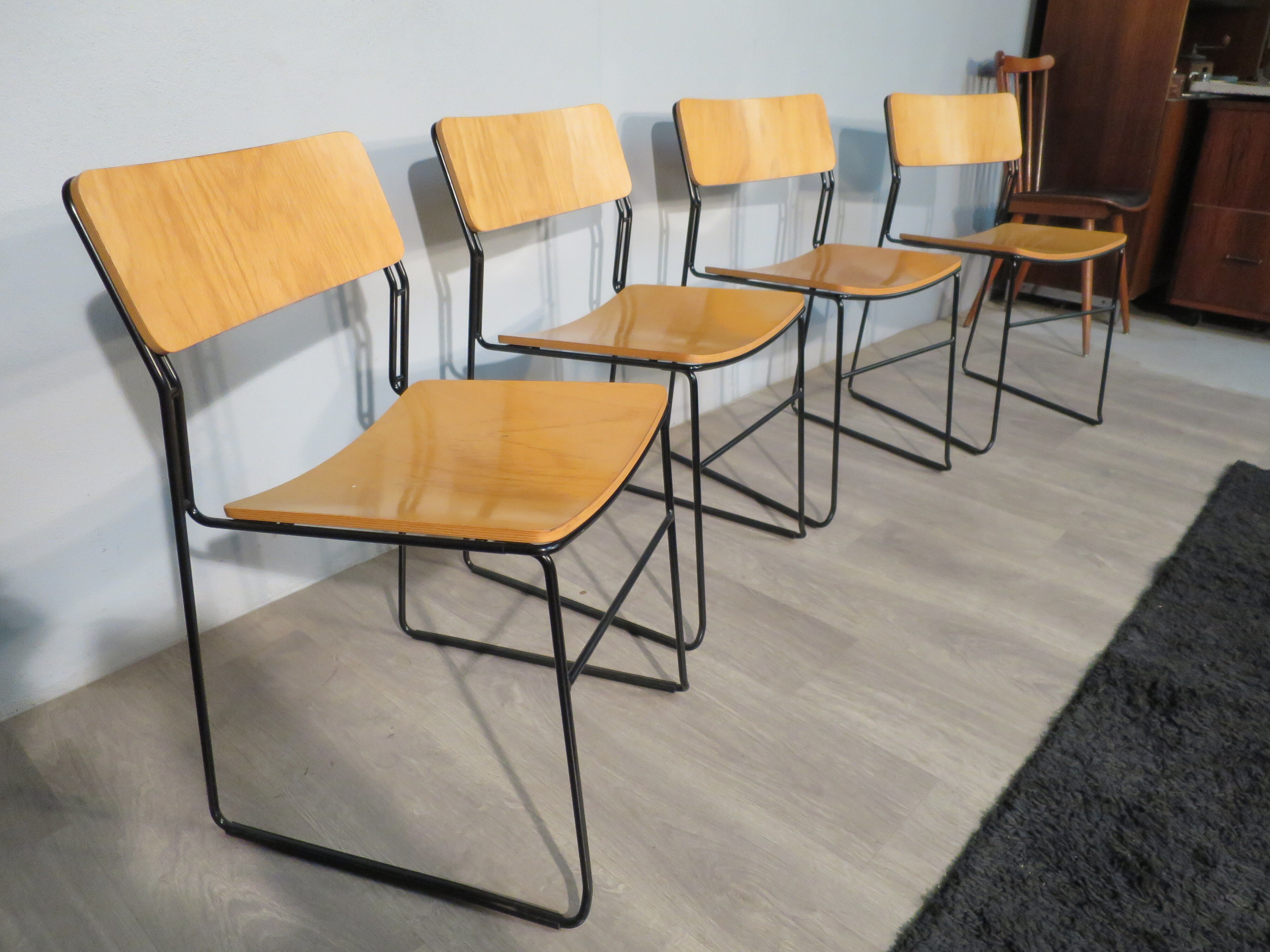 Set of 4 vintage "sultana" chairs